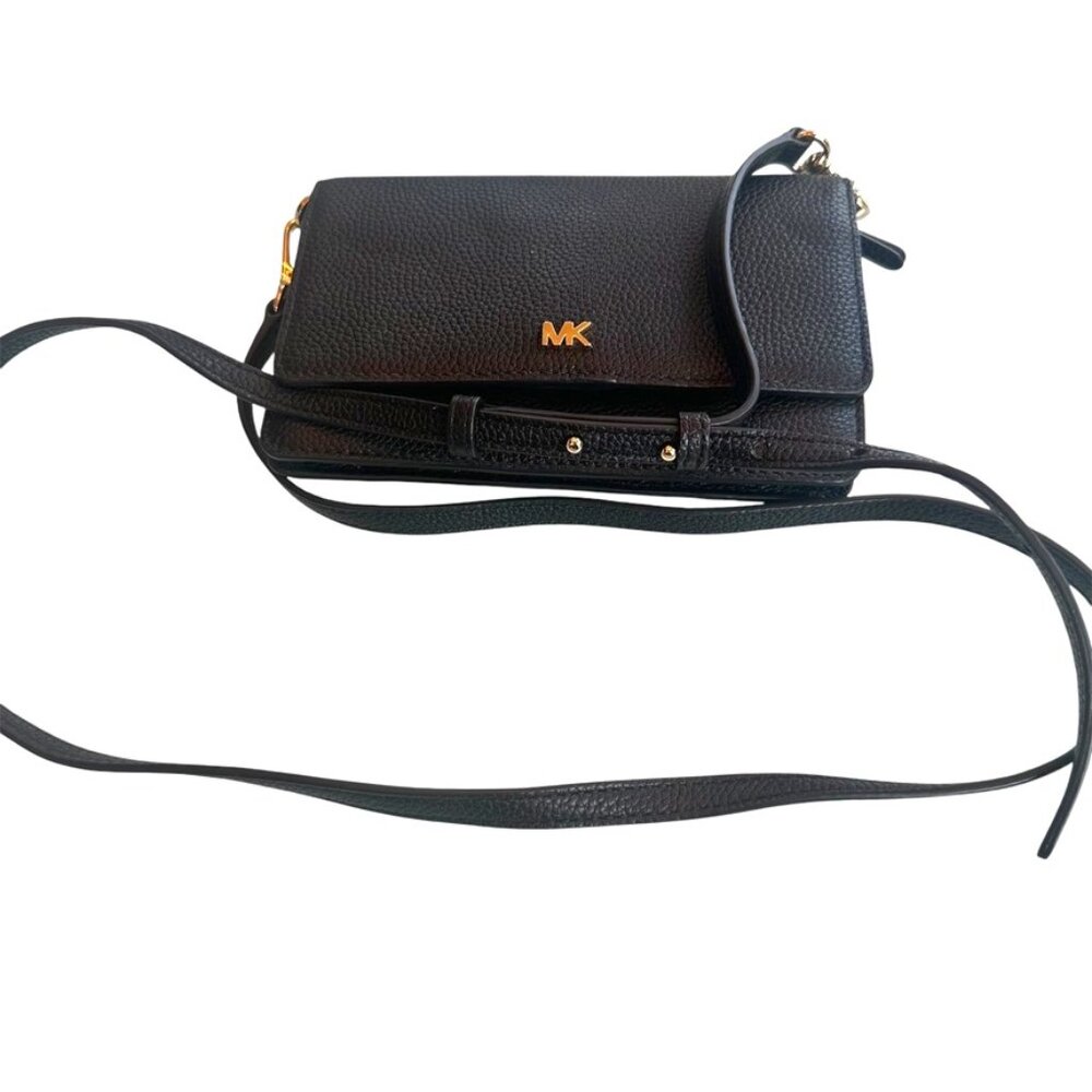 Michael Kors Crossbody Wallet in Black w/ gold accent, adjustable strap
